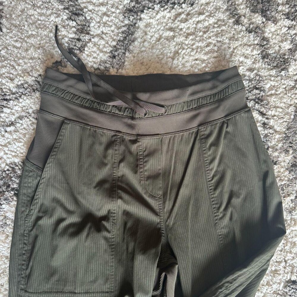 LULULEMON - - Picture 2 of 2